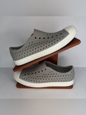 Native Shoes Jefferson Slip-On Gray. Women’s Size 9 or men’s size 7.